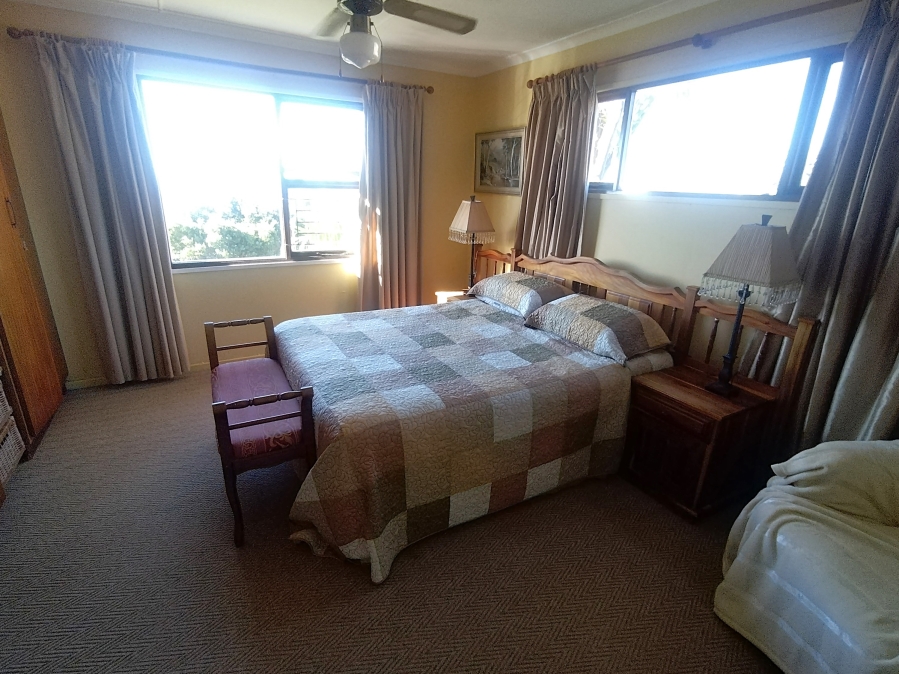 4 Bedroom Property for Sale in Noorsekloof Eastern Cape